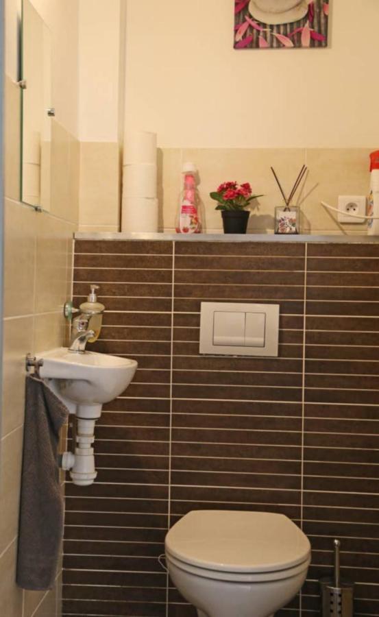 Grand Appartement Sur Canal A 2 Pas Du Centre Ville De Sète Exterior foto